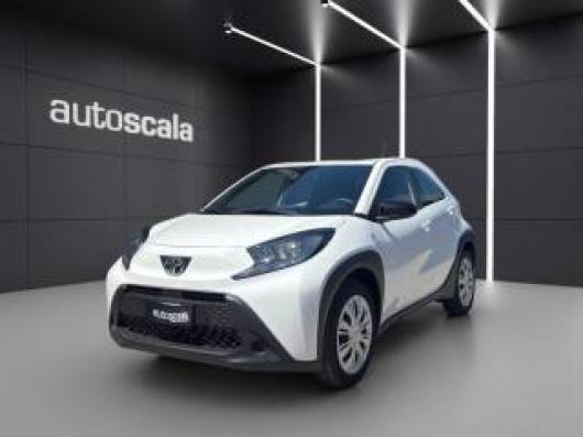 usato TOYOTA Aygo X