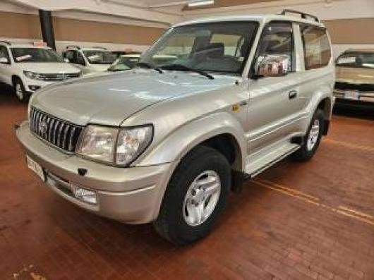usato TOYOTA Land Cruiser