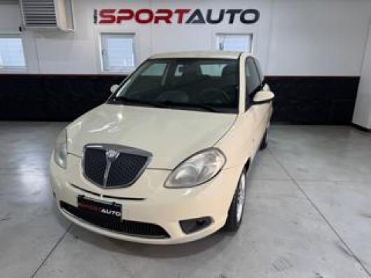 usato LANCIA Ypsilon