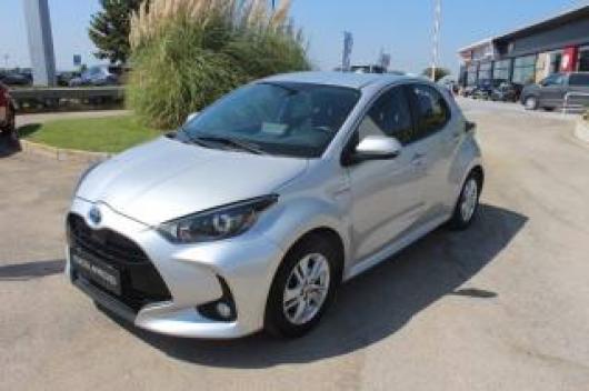 usato TOYOTA Yaris
