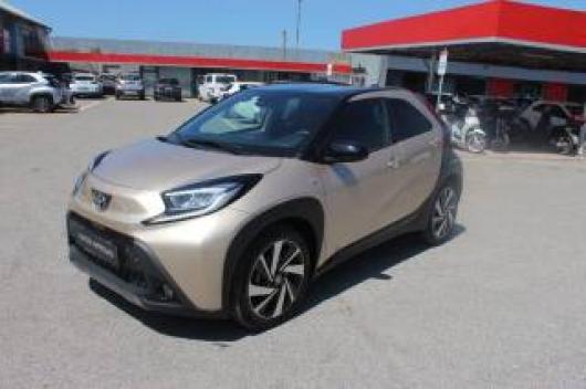 usato TOYOTA Aygo X