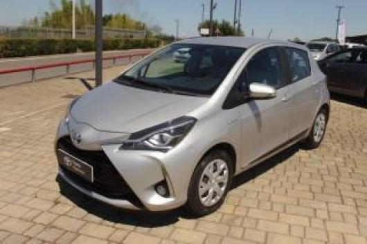 usato TOYOTA Yaris