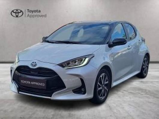 usato TOYOTA Yaris