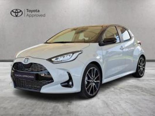 usato TOYOTA Yaris