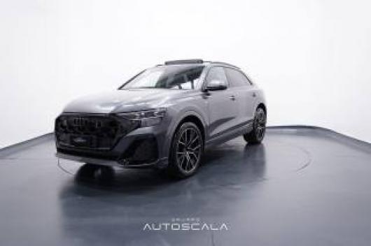 Km 0 AUDI Q8