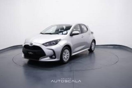 usato TOYOTA Yaris