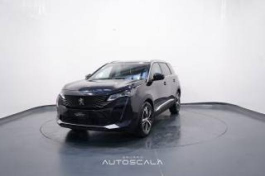 usato PEUGEOT 5008
