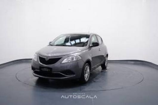 usato LANCIA Ypsilon