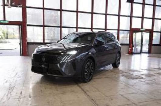usato PEUGEOT 5008