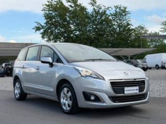usato PEUGEOT 5008