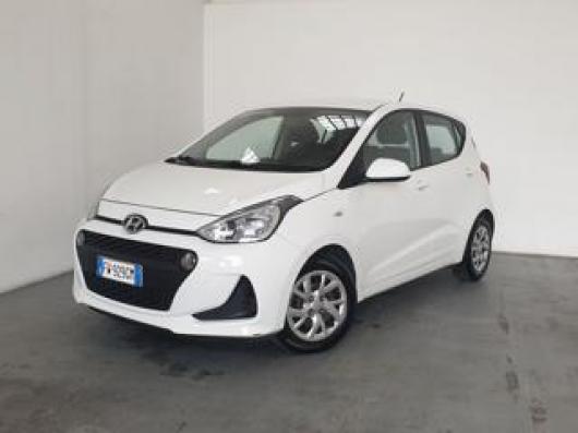 i10