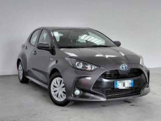 usato TOYOTA Yaris