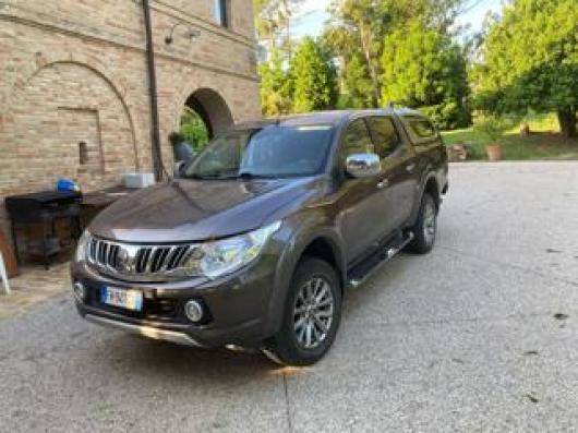 usato MITSUBISHI L200