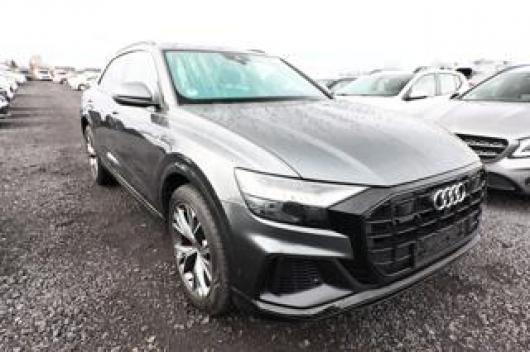 usato AUDI Q8