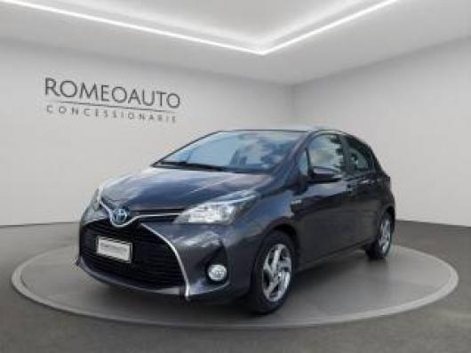usato TOYOTA Yaris