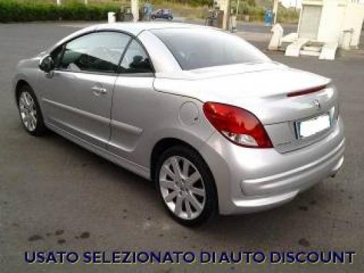 usato PEUGEOT 207