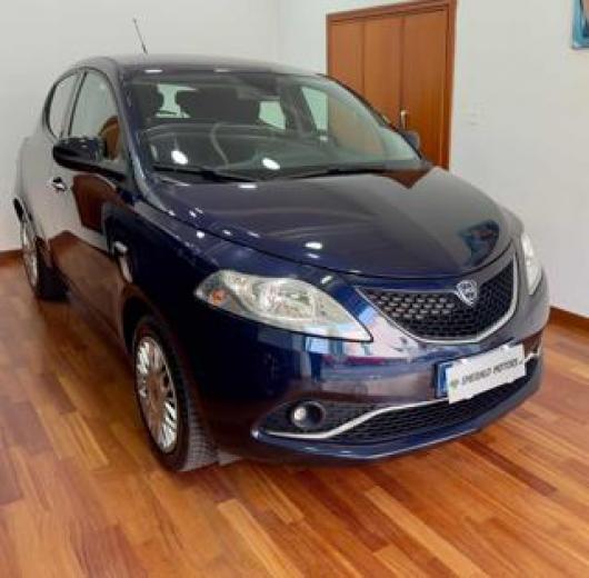 usato LANCIA Ypsilon