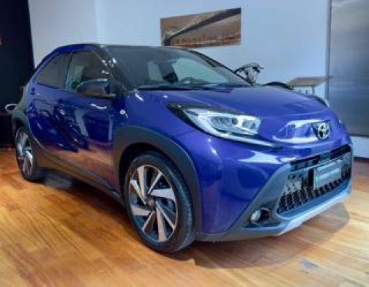 usato TOYOTA Aygo X