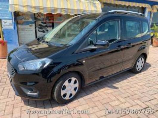 usato FORD Tourneo Courier