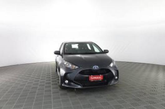 usato TOYOTA Yaris