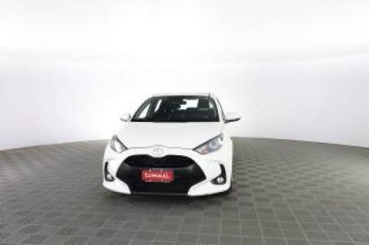 usato TOYOTA Yaris