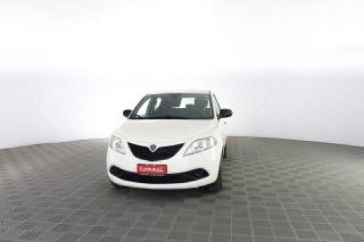 usato LANCIA Ypsilon
