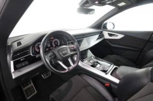 usato AUDI Q8