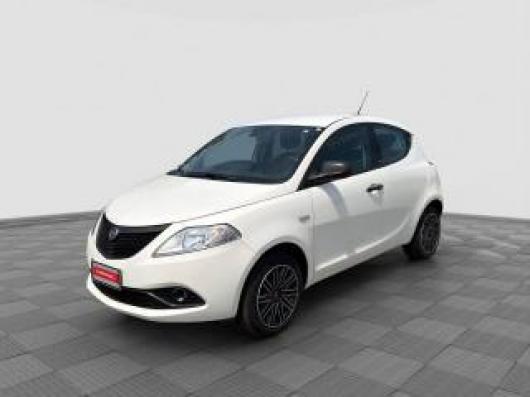 usato LANCIA Ypsilon