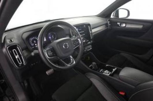 usato VOLVO XC40