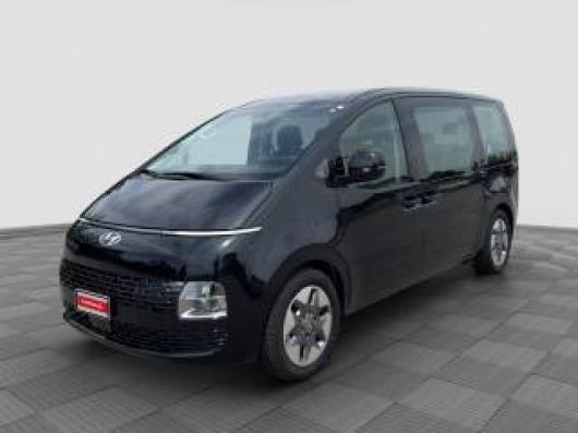 usato HYUNDAI Staria