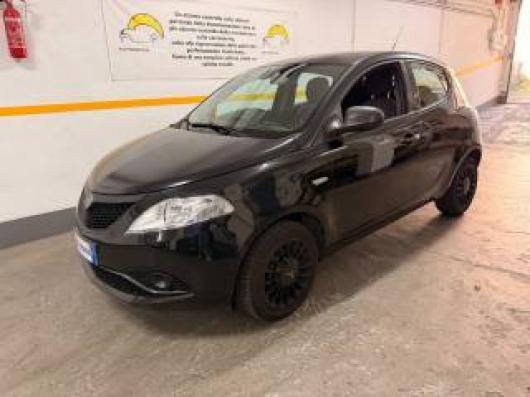 usato LANCIA Ypsilon