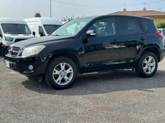 usato TOYOTA RAV 4 MY23