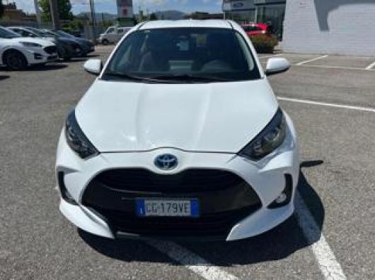 usato TOYOTA Yaris