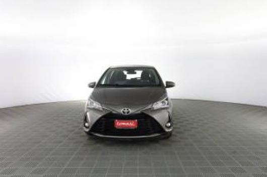 usato TOYOTA Yaris