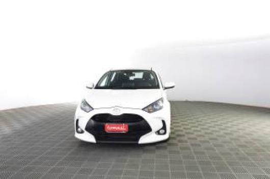 usato TOYOTA Yaris
