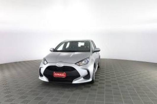 usato TOYOTA Yaris
