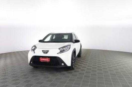 usato TOYOTA Aygo X