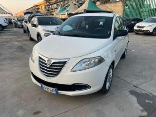 usato LANCIA Ypsilon