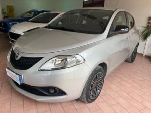 usato LANCIA Ypsilon