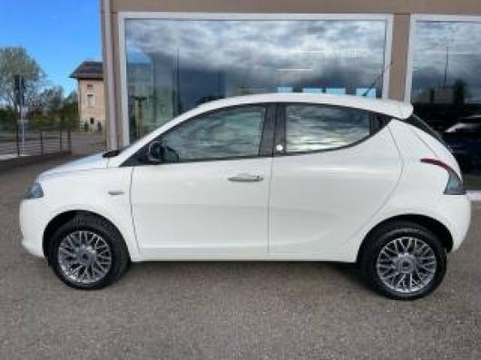 usato LANCIA Ypsilon