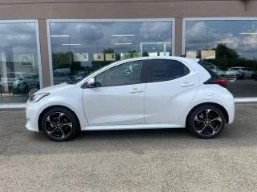 nuovo TOYOTA Yaris