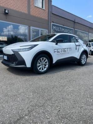 nuovo TOYOTA C HR