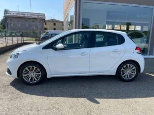 usato PEUGEOT 208