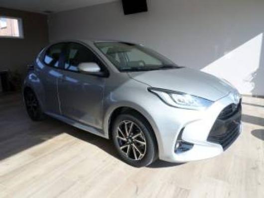 usato TOYOTA Yaris