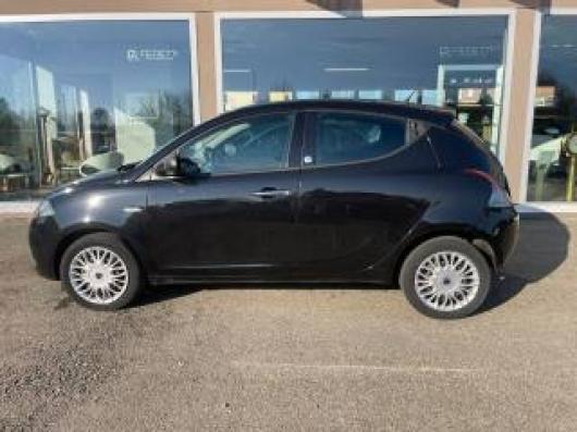 usato LANCIA Ypsilon