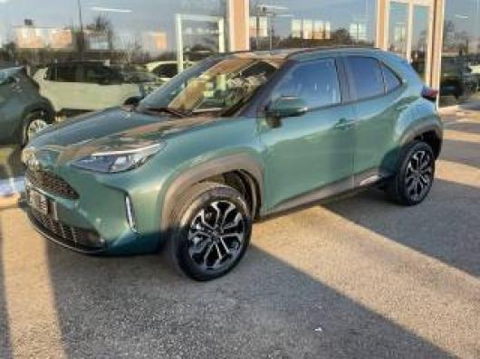 nuovo TOYOTA Yaris Cross