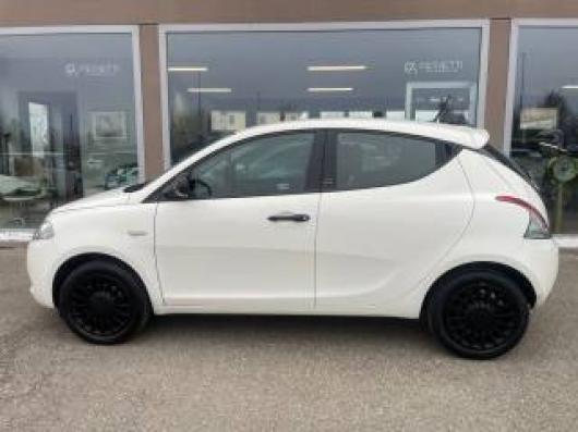 usato LANCIA Ypsilon