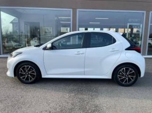 usato TOYOTA Yaris