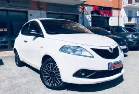 usato LANCIA Ypsilon