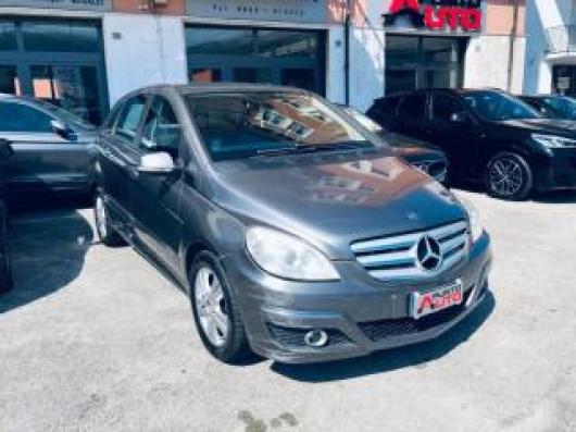 usato MERCEDES B 200